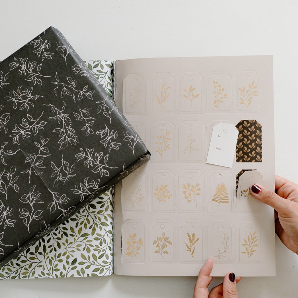 That's a Wrap!: 12 Gift Wrapping Sheets for any Occasion